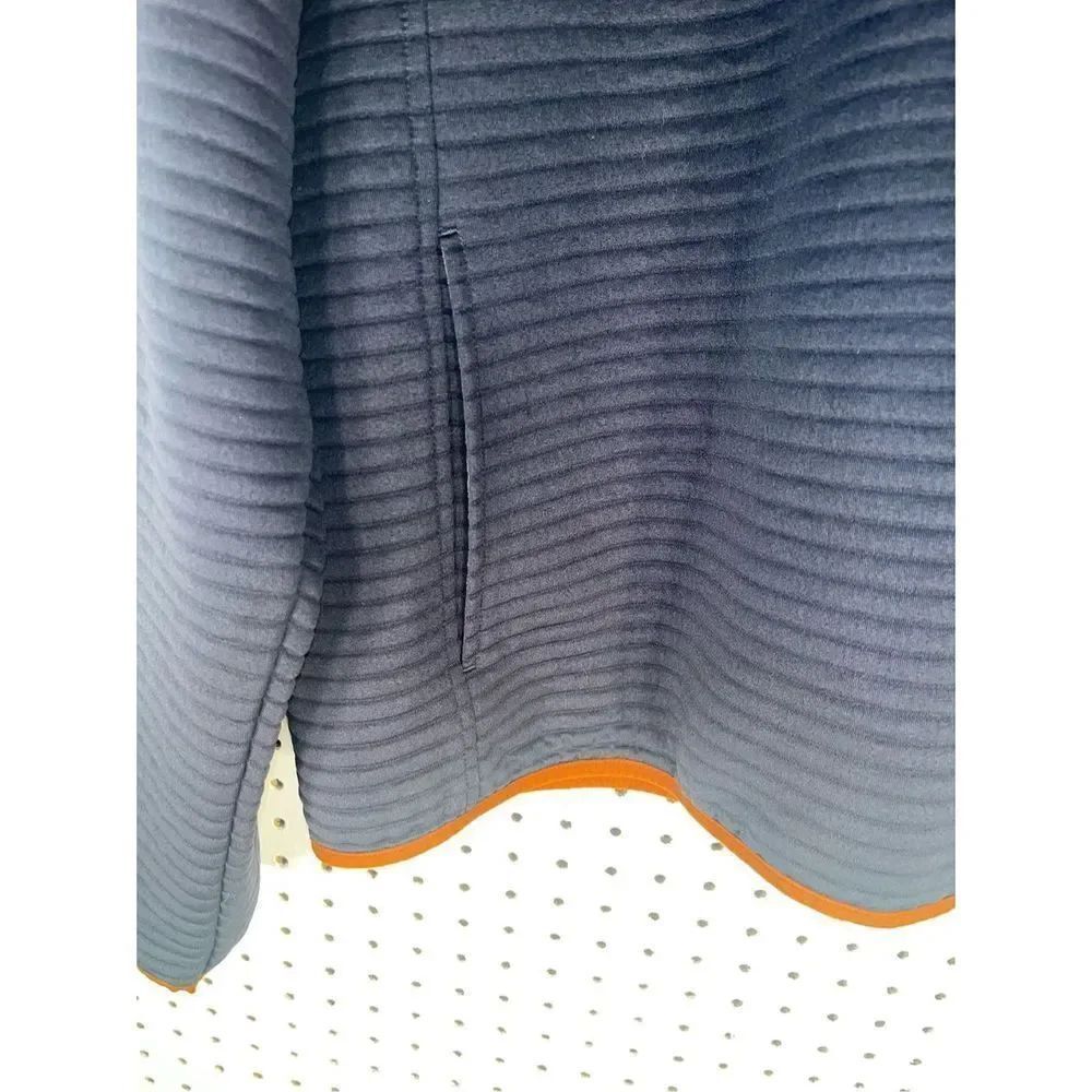 L.L Bean pullover sweatshirt - Picture 4 of 10